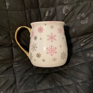 Snowflake Mug with Gold Handle